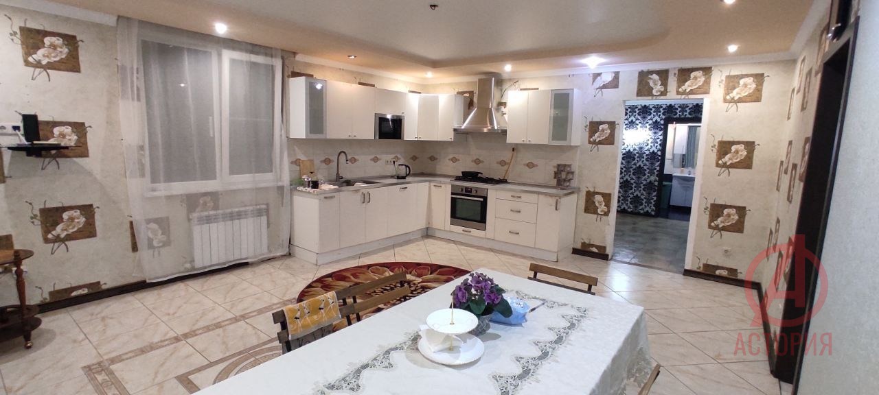 Фотография 4-к. квартира 113.00 м² #1