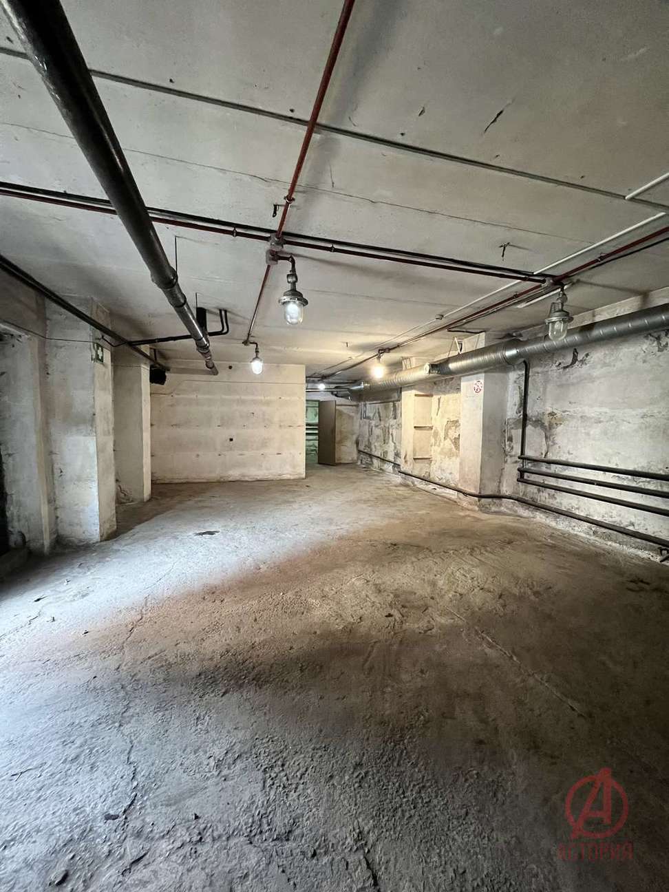Фотография Универсальное помещение 371.00 м² #18