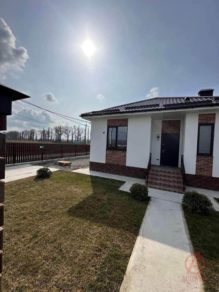 Основная фотография Дом 100.00 м² на участке 6.00 сот.