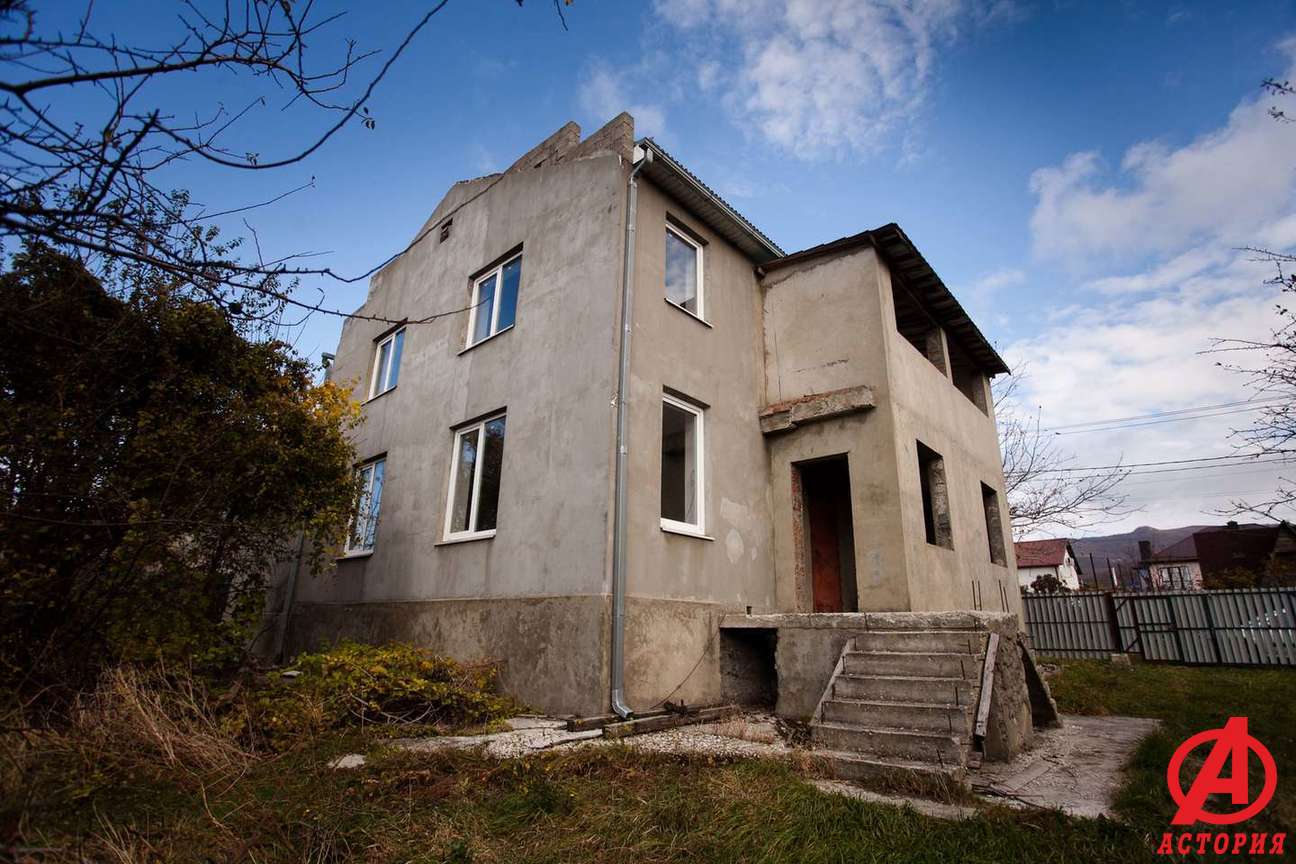 Фотография Дом 221.00 м² на участке 7.72 сот. #0