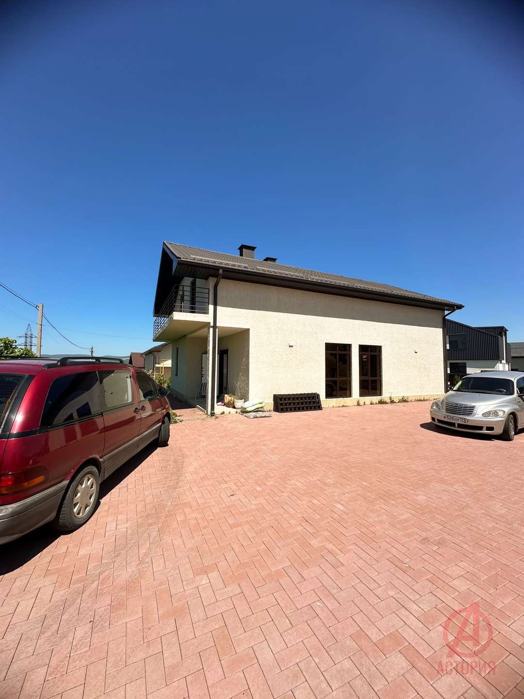 Фотография 188.00 м² на участке 6.60 сот. #2