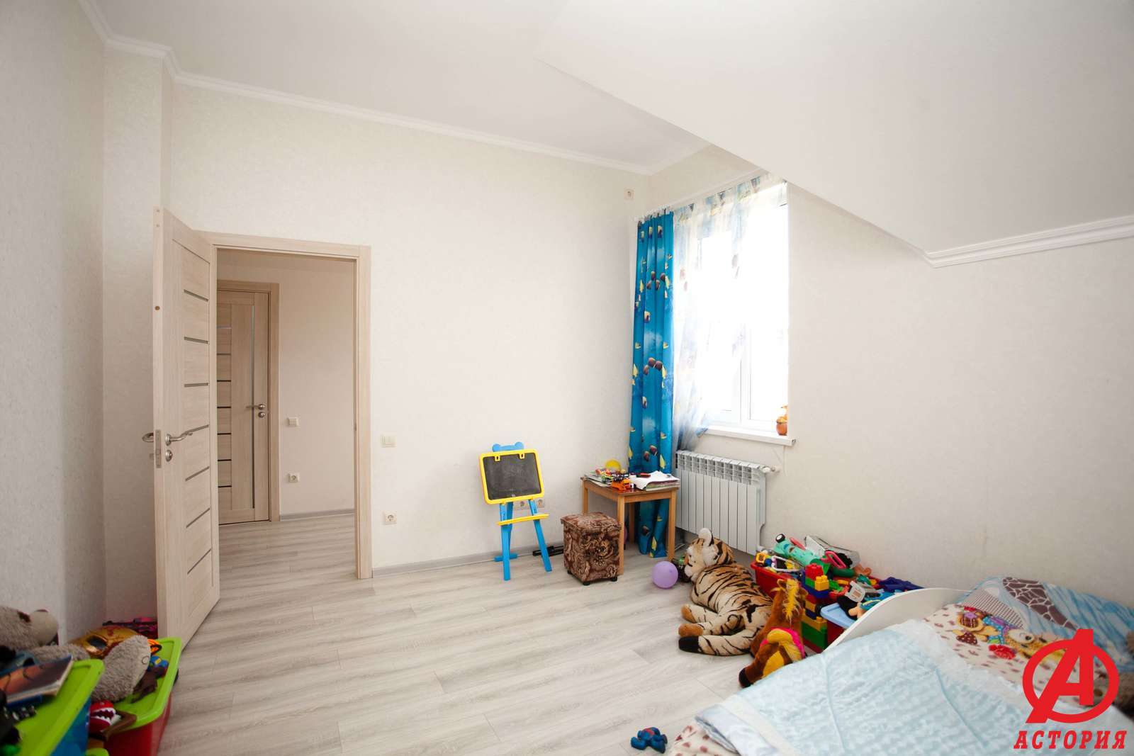 Фотография Дом 175.40 м² на участке 5.00 сот. #22