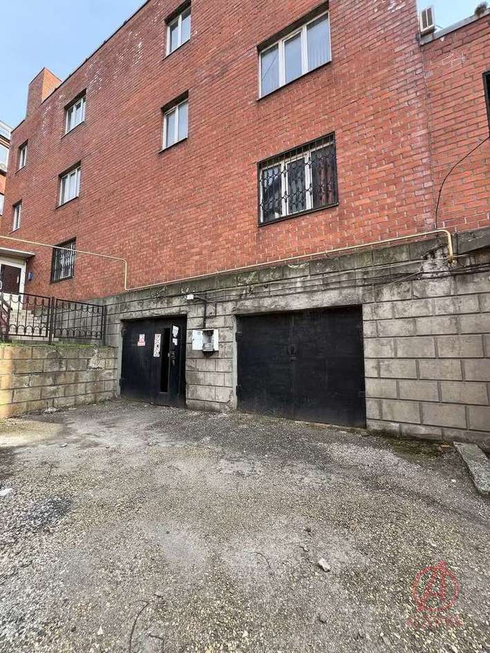 Фотография Универсальное помещение 371.00 м² #17