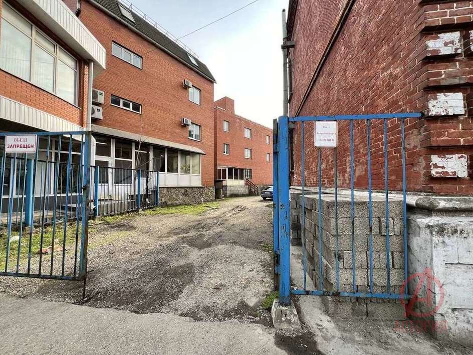 Фотография Универсальное помещение 371.00 м² #25