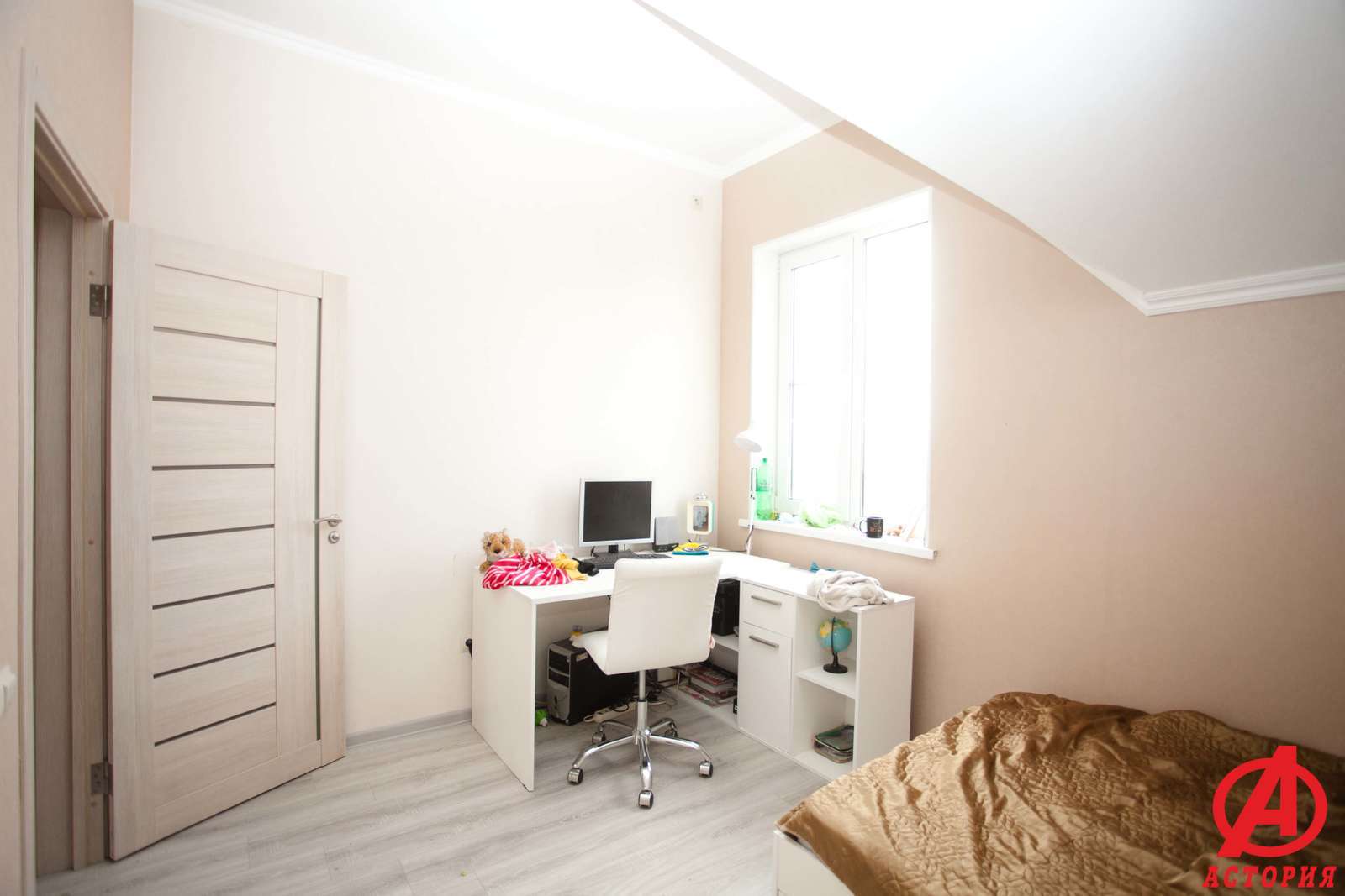 Фотография Дом 175.40 м² на участке 5.00 сот. #24