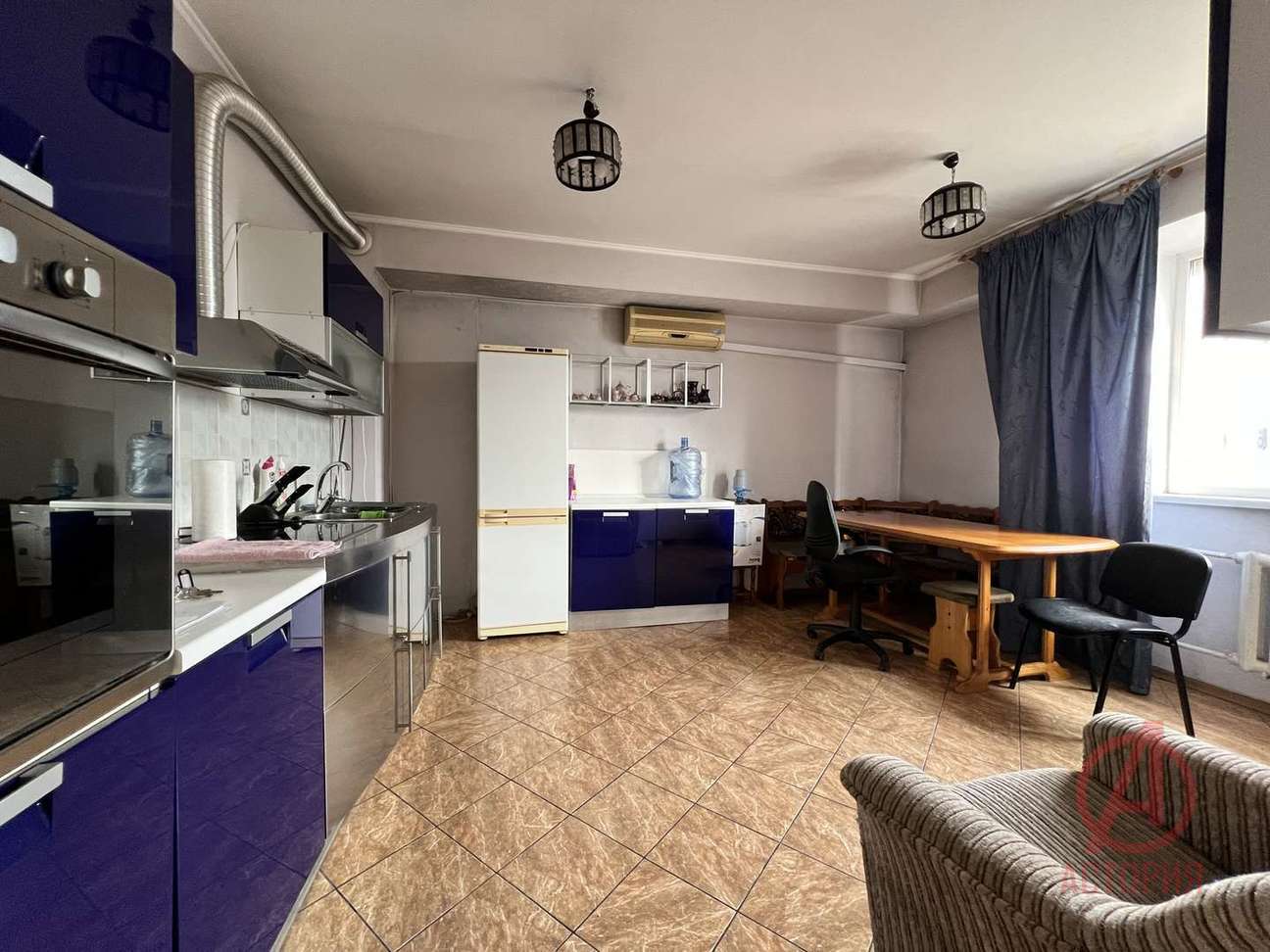 Фотография Универсальное помещение 371.00 м² #3
