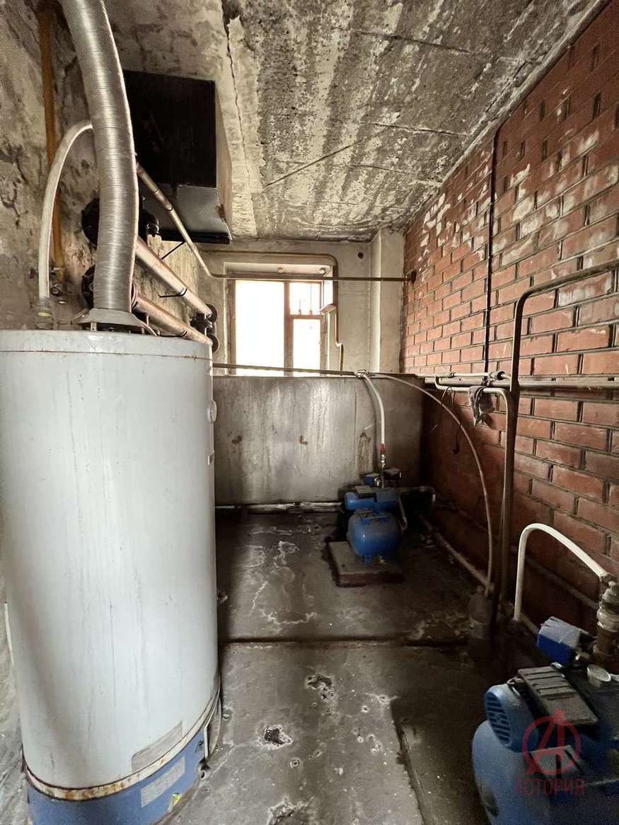 Фотография Универсальное помещение 371.00 м² #23