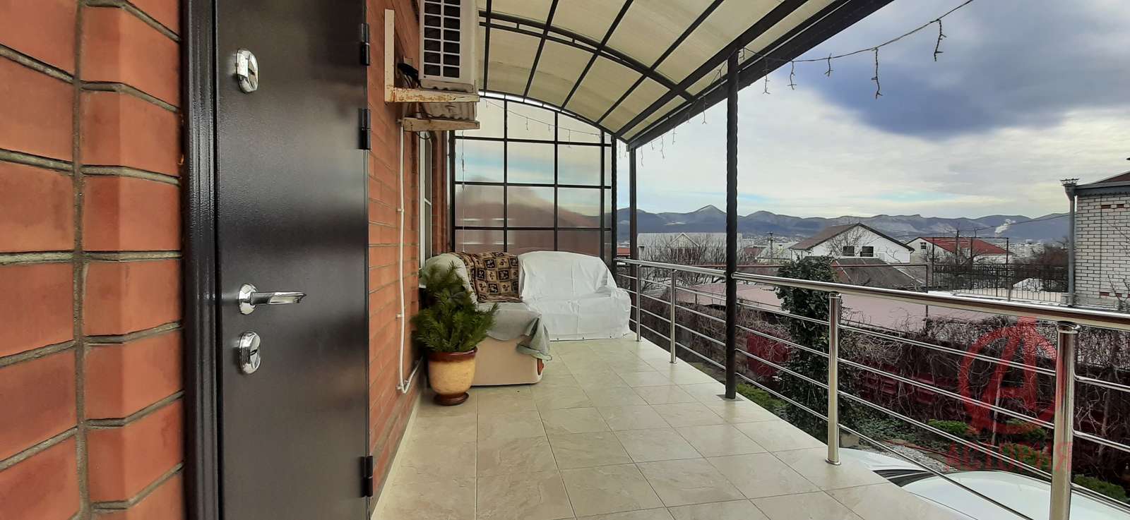 Фотография Дом 258.10 м² на участке 8.14 сот. #1