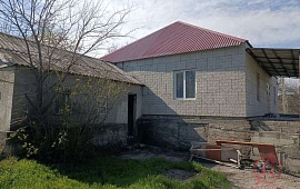 Дом 141.00 м² на участке 10.00 сот.
