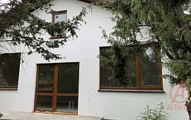 Дом 100.00 м² на участке 4.00 сот.