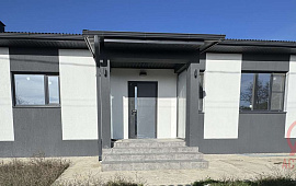 Дом 181.00 м² на участке 6.00 сот.